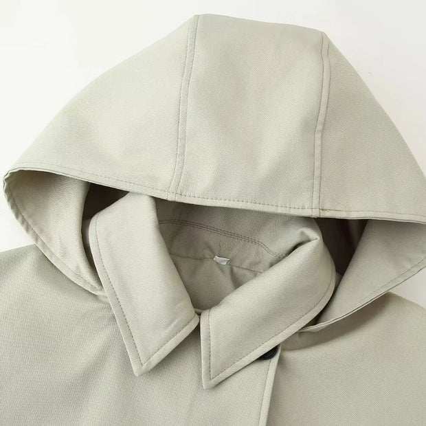 2025 new women's clothing European and American style fashionable design sense lapel bat style short windbreaker
