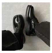 Split toe horseshoe shoes for men's thick sole Loafer shoes Tabi shoes patent leather Korean version trend casual leather shoes